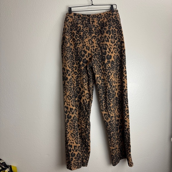 Fashion Nova Cheetah Pants Womens Flared Size 13 - Picture 5 of 11